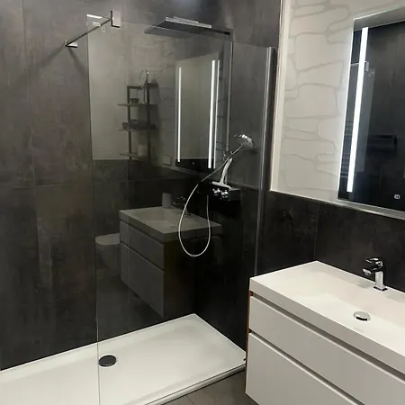 Winkelschiffchen V Im Ortszentrum